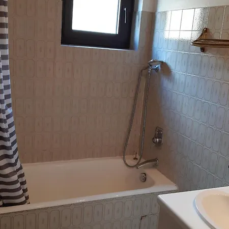 8 Pers à 1650, Proche Pistes, Parking Inclus - Fr-1-514-19